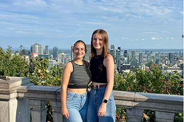 Marie et Victoria de Gosselies à Montréal 